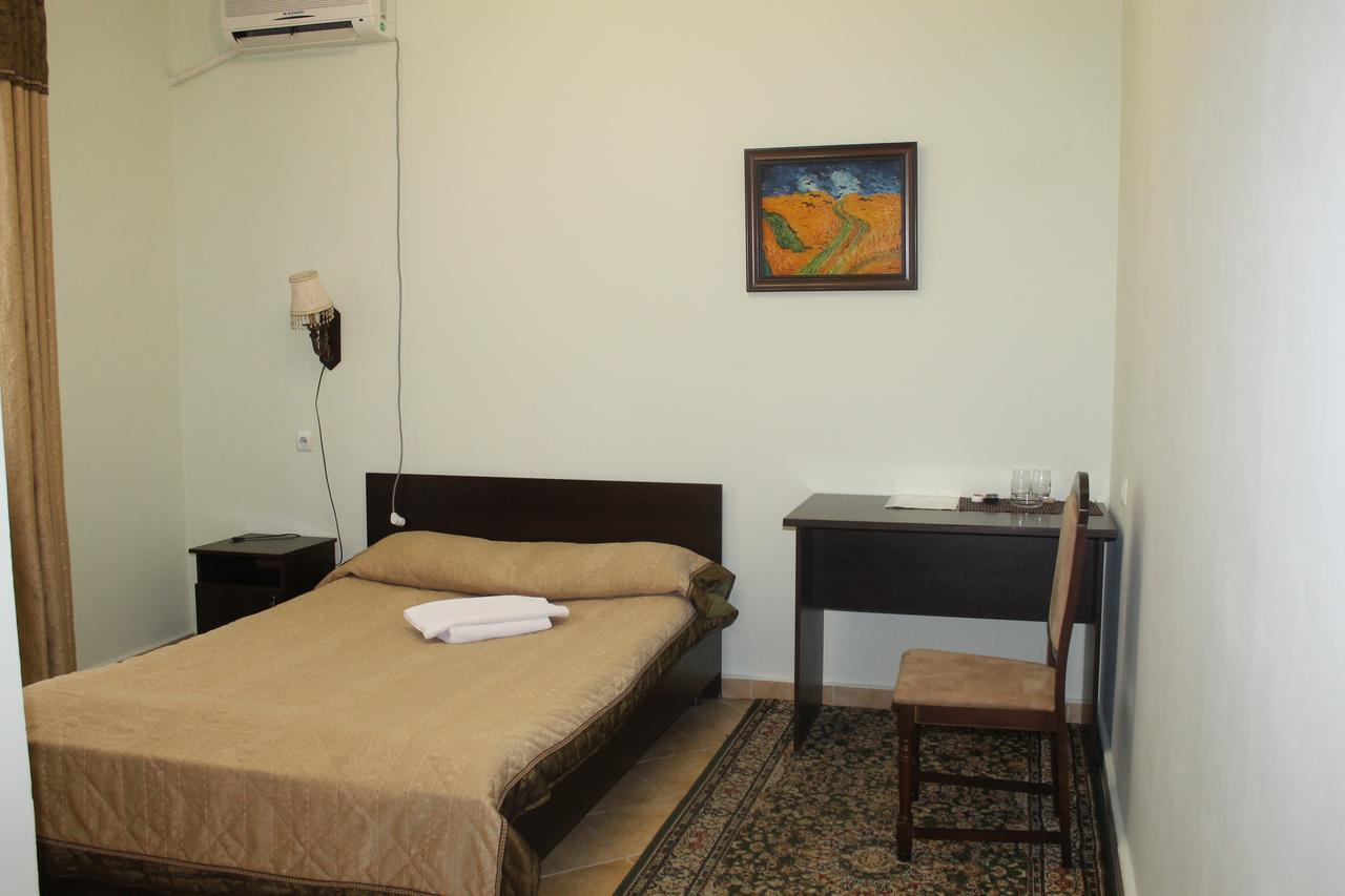 Hotel Vangogh Kyzylorda 外观 照片